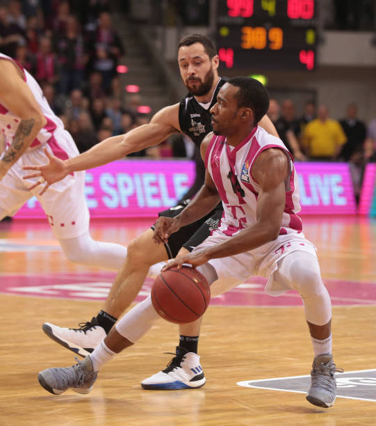 了他们在各 了他们在各