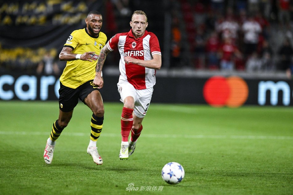 中国女足在 中国女足在